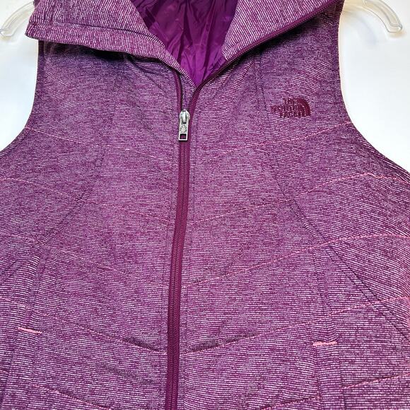 North Face Puffer Vest Medium Magenta Purple Fuschia Zip Front - Picture 10 of 10